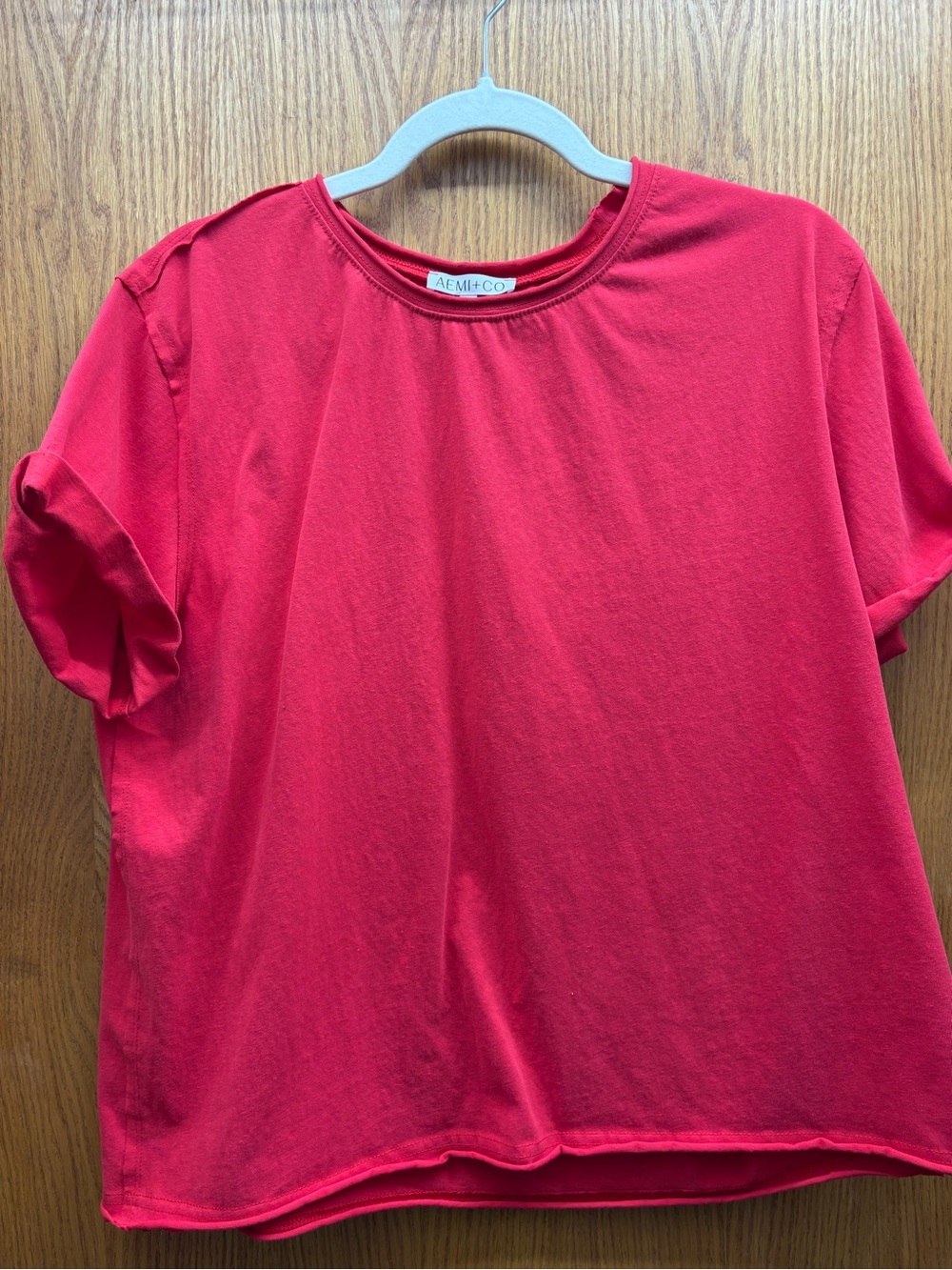 AEMI+CO Red Short Sleeve Crewneck Tee